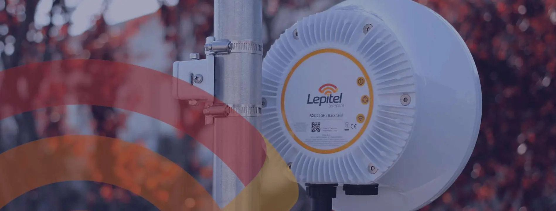 Antena Lepitel instalada para levar internet corporativa por rádio